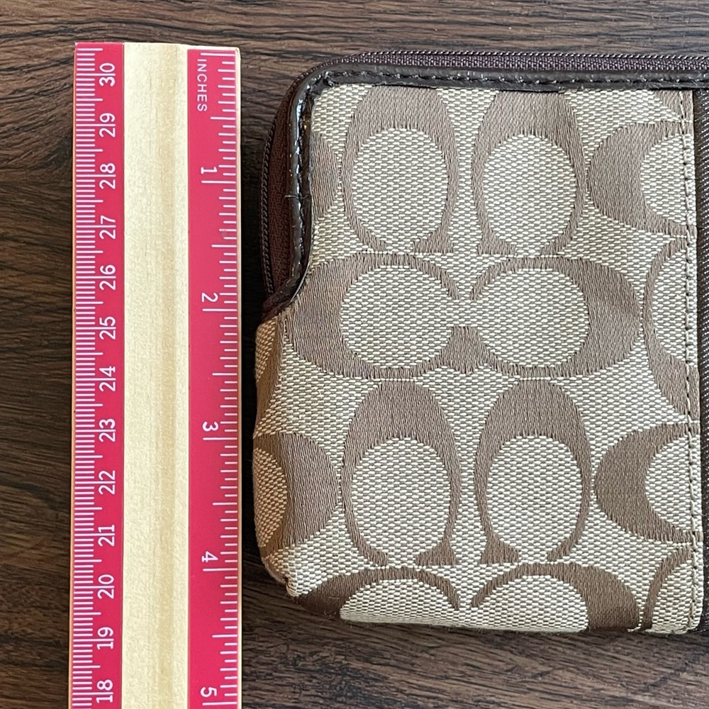 Coach Women’s Wristlet Wallet Signature Khaki Mahogany Canvas Double Zipper - Picture 8 of 10
